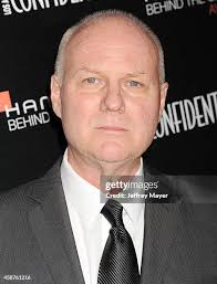 96 photos et images haute résolution de Donald Graham Burt