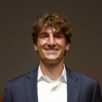 100+ profilů „Adamitis“