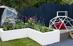 Modern garden designs give a lot of freedom to creativity. Love Your Garden How To Get The Modern Architectural Look