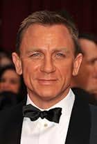 2025 Critics Circle Awards Red Carpet Interviews: Daniel Craig, Ralph  Fiennes, Mikey Madison, Sean Baker, Jesse Eisenberg & more