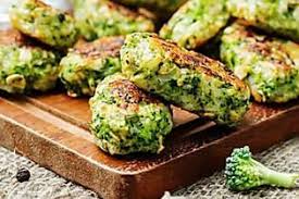 Galettes De Quinoa Au Brocoli Recipe Food Sprouts Brussel Sprout