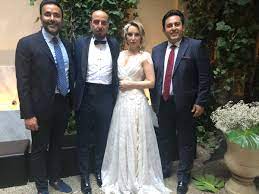 Bir günde 4 milyon liralık satış. Fatih Dogan En Twitter Dugun Vakti Guzel Insanlar Kiymetli Kardeslerim Rabia Aktekeli Ile Firatgunayer I Evlendirdik Baskan Fikret Orman Eski Bjk Yk Uyesi Emre Kocadag Trtspor Ailesi Ve Dostlari Oradaydi