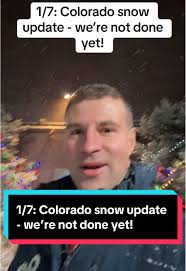 Blue tie + blue screen = OOPS #fyp #tvblooper #meteorologist #weather ...