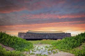 pin by 瑋璟on 風向新聞 noahs ark floating in water water collection