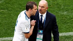 Станислав черчесов не курит и не злоупотребляет. Glavnyj Trener Sbornoj Rossii Po Futbolu Stanislav Cherchesov Podvel Itogi 2019 Goda Eksklyuzivnoe Intervyu Sport Ekspress