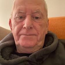 Anyone remember Dr Fayle and Mr Fry in the dispensary . We used to go to  surgery and take a wooden number board and when it was our turn put it in