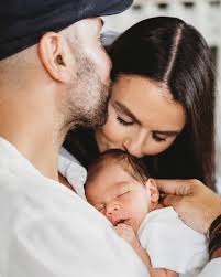 Last summer, Drew & Blair got in touch asking me to document their stay in  The Cotswolds, to which I said absolutely yes! But there was also something  else very special to