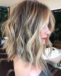 Coupe Au Carre Court 20 Modeles Pour Vous Medium Hair Styles Hair Styles Medium Length Hair Styles