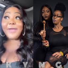 Disappointment with food order, specifically lemon pepper wings