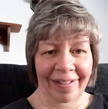 How to remove shell from boiled eggs?