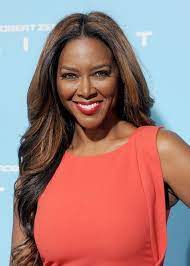 Kenya Moore Hair Color For Dark Skin Kenya Moore Choosing Hair Color