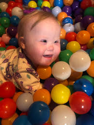 Just some pics of a pit with her ball 😊💜 She has so much energy and loves  too play, I wouldn't have it any other way tho! #PitMomLife #RedNose  #Playtime 🥰❤
