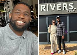 Siya Kolisi heads back to family church