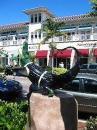 Acclaimed zimbabwean sculptor godfrey zonde will be in discussing works from his latest collection and meeting with collectors in our naples gallery. Gator Statue On 5th Ave Picture Of Naples Southwest Gulf Coast Tripadvisor