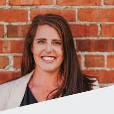 Heather Hackbarth's Instagram, Twitter & Facebook