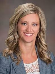 Kimberly Hoeppner's Instagram, Twitter & Facebook