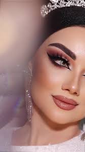 Gelin Makyajı ve Saç Modelleri 2024