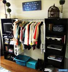 15 Ideas Para Organizar Tu Ropa Cuando No Tienes Closet Mi Casa Organizada No Closet Solutions Diy Clothes Closet Design My Room