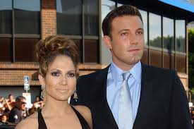 Ben affleck and jennifer lopez 's romance has officially become a family affair. Bestatigt Dieses Foto Das Liebes Comeback Mit J Lo Brigitte De