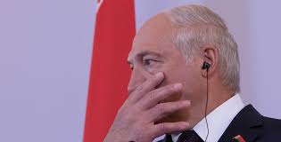 May 31, 2021 · как отмечает издание, лукашенко стал почетным доктором кну шевченко 2 ноября 2009 года. Na Sajte Prezidenta Belorussii Poyavilos Foto Lukashenko Bez Usov News Ru 09 02 21