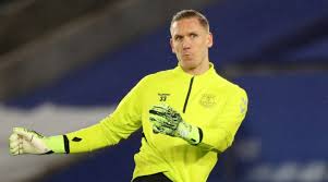 Everton's reserve stopper robin olsen, 31, was at home with his wife and two young children when the gang wearing balaclavas smashed their way in and demanded valuables. Everton To Make Robin Olsen Stay Permanent Click Liverpool