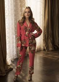 Parece Um Pijama Mas E Chique Fashion Elizabeth Gillies Liz Gillies