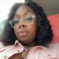 Estes recently received the 2025 Account Management Excellence award by  Ulta Beauty! The award recognizes Estes for exhibiting excellence in  account management, including exceptional support for appointment  scheduling, proactive partnership in KPI