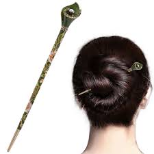 Trendy mothers with long hair should strongly consider spiral curls tied together with floral blooms. Amazon Com Chinese Traditional Elegant Hairpins Hair Pin Stick Fashion Long Hair Accessory Decorative For Women Girls A Green Beauty