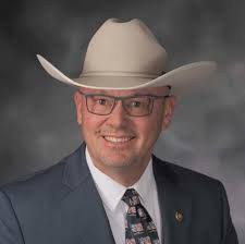 Mitch Boggs's Instagram, Twitter & Facebook