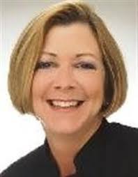 Hattie Ayers's Instagram, Twitter & Facebook