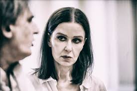 Ειλικρινής, γλαφυρή και με αποφασιστικότητα η κάτια δανδουλάκη ομολόγησε πώς βρέθηκε στο γραφείο του ψυχιάτρου για να αντιμετωπίσει το πρόβλημα που τη βασάνιζε. Katia Dandoylakh Sth Zwh Den Isxyei Ti 8a Mporoyse Na Kanei Kapoios Giati An Mporoyse 8a To Ekane Huffpost Greece