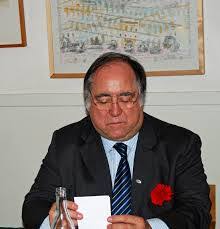 In 1960 ging hij naar de portugese militaire academie. O 25 De Abril E O Syriza Por Vasco Lourenco Noticias Online