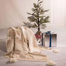 I do love knitting baby blankets. Glitzhome 60 L Knitted Christmas Throw Blanket With Tassels Beige White Snowflake Walmart Com Walmart Com