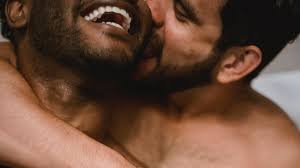 Como a LGBTfobia afeta a vida sexual de homens gays cisgênero?