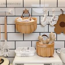 HỎA TỐC] Giỏ Gỗ Đan Treo Tường Đựng Hành Tỏi, Đồ Khô Decor Bếp Xinh | Shopee Việt Nam