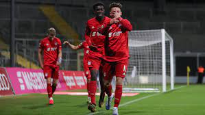 Follows the youth teams and likes to report from the hgk (hermann gerland kampfbahn). Bayern Munich Ii Smash Hallescher Fc To Continue Move Up 3 Liga Table Bavarian Football Works
