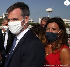 Conférence de presse d'olivier véran. Coralie Dubost Menacee De Mort La Compagne D Olivier Veran Forcee De Demenager Purepeople