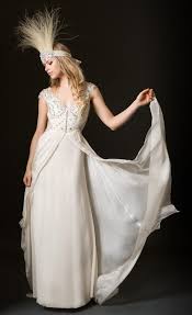 Collezione sposa cymbeline 2019, vestito da sposa stile anni '20 con corpetto argento. Abiti Da Sposa A Sirena 2020 Un Evergreen Sempre Di Tendenza
