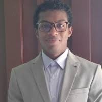 50+ perfiles de «Daniel Quiñonez»