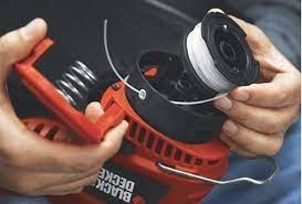 When there are about 5 or 6 of line remaining, snap it into the retainer on the spool to hold it in place. How To Restring A Ryobi Weed Eater Backyardworkshop Com