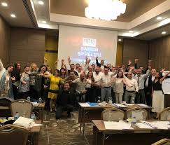 We Had A Great Training With Aris Diamond Aris Pirlanta Ile Harika Bir Egitim Tamamladik Repost Baris Kilicarslan In 2020 Conference Room Room Home Decor