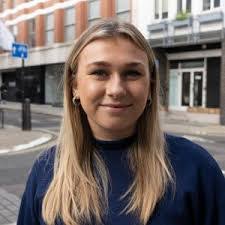 Lauren Brannon's Instagram, Twitter & Facebook