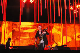 After signing to emi in 1991, radiohead released their debut single creep in 1992. Radiohead Wikiwand
