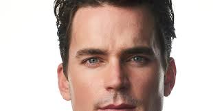 An improbable friendship develops when a despondent tv weatherman hires a bemused day laborer to cast. Matt Bomer To Star In Papi Chulo From Handsome Devil Director Exclusive News Screen