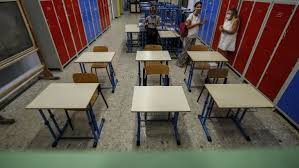 Covid campania, scuole e università chiuse fino al 30 ottobre. Scuole Chiuse In 28 Comuni Della Campania Oggi Ordinanza Di De Luca