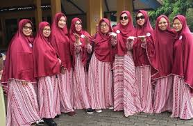 Bisa juga anda kumpulkan buat penyemangat kalian sendiri. Baju Gamis Untuk Qasidah