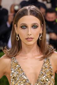 Emma Chamberlain's neon green eyeliner was my Met Gala highlight