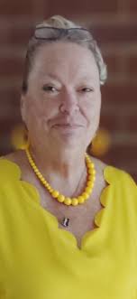 Introduction and photo sharing in Avondale High School Friends