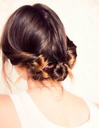 12 idées de coiffures parfaites pour l'occasion. Coiffure Cheveux Mi Longs Mariage Cheveux Mi Longs Nos Idees De Coiffures Tendances Elle