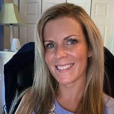 Kristen Swartz's Instagram, Twitter & Facebook